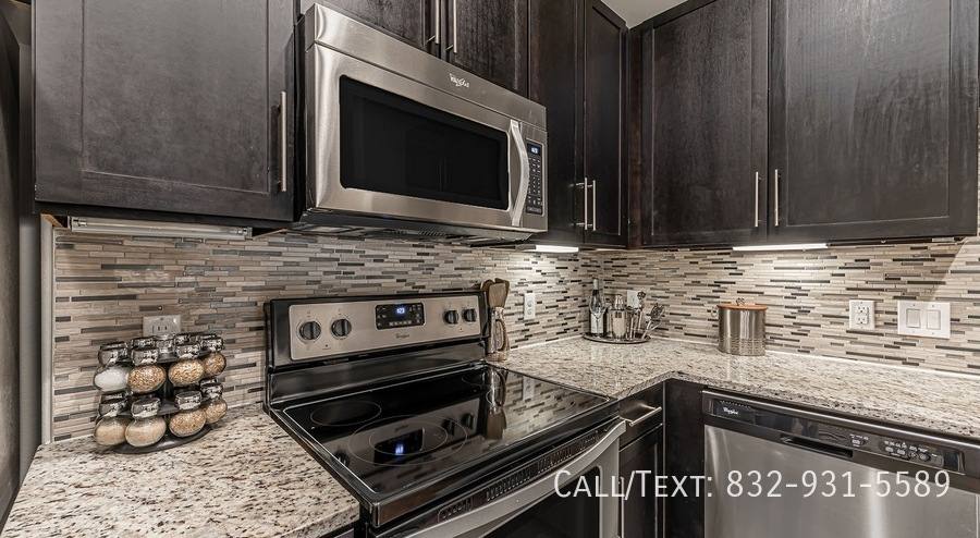 Apartment for rent at 1000 Chimney Rock Rd #26FW1, Houston, TX 77056