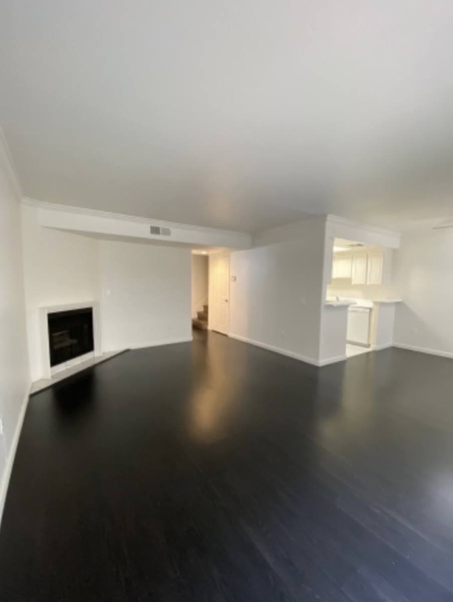 Townhouse for rent at 13002 Riverside Dr #6, Sherman Oaks, CA 91423