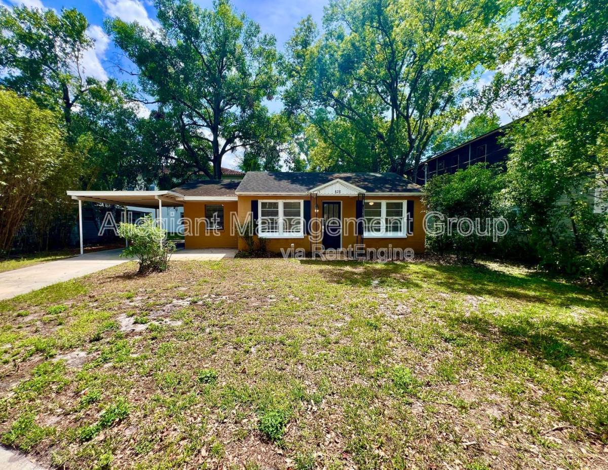 House for rent at 828 Shady Lane Dr, Orlando, FL 32804