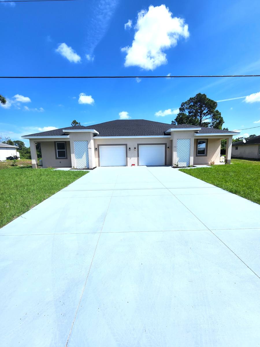 Townhouse for rent at 4966 24th St SW, Lehigh Acres, FL 33973