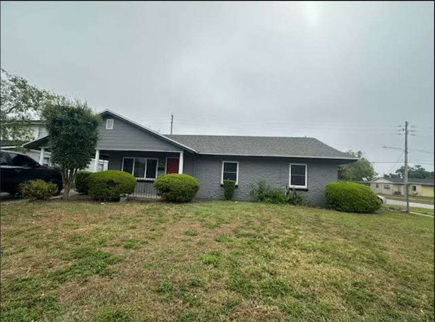 House for rent at 1663 Cresthaven Ave, Orlando, FL 32811