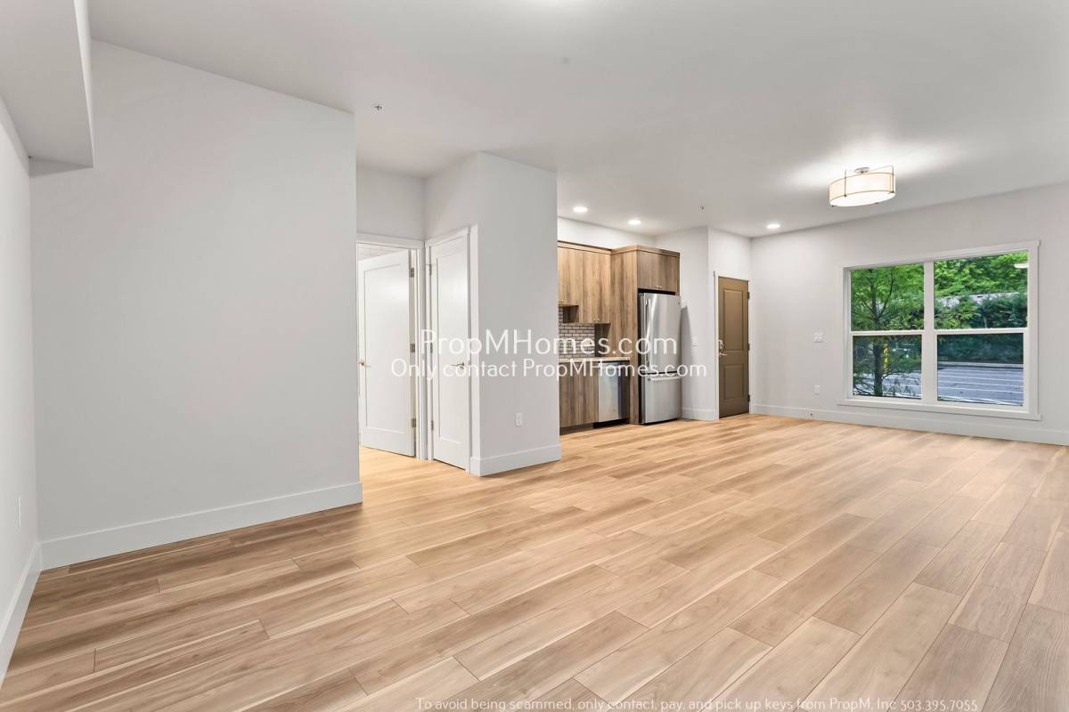 Apartment for rent at 15948 Quarry Rd, Lake Oswego, OR 97035