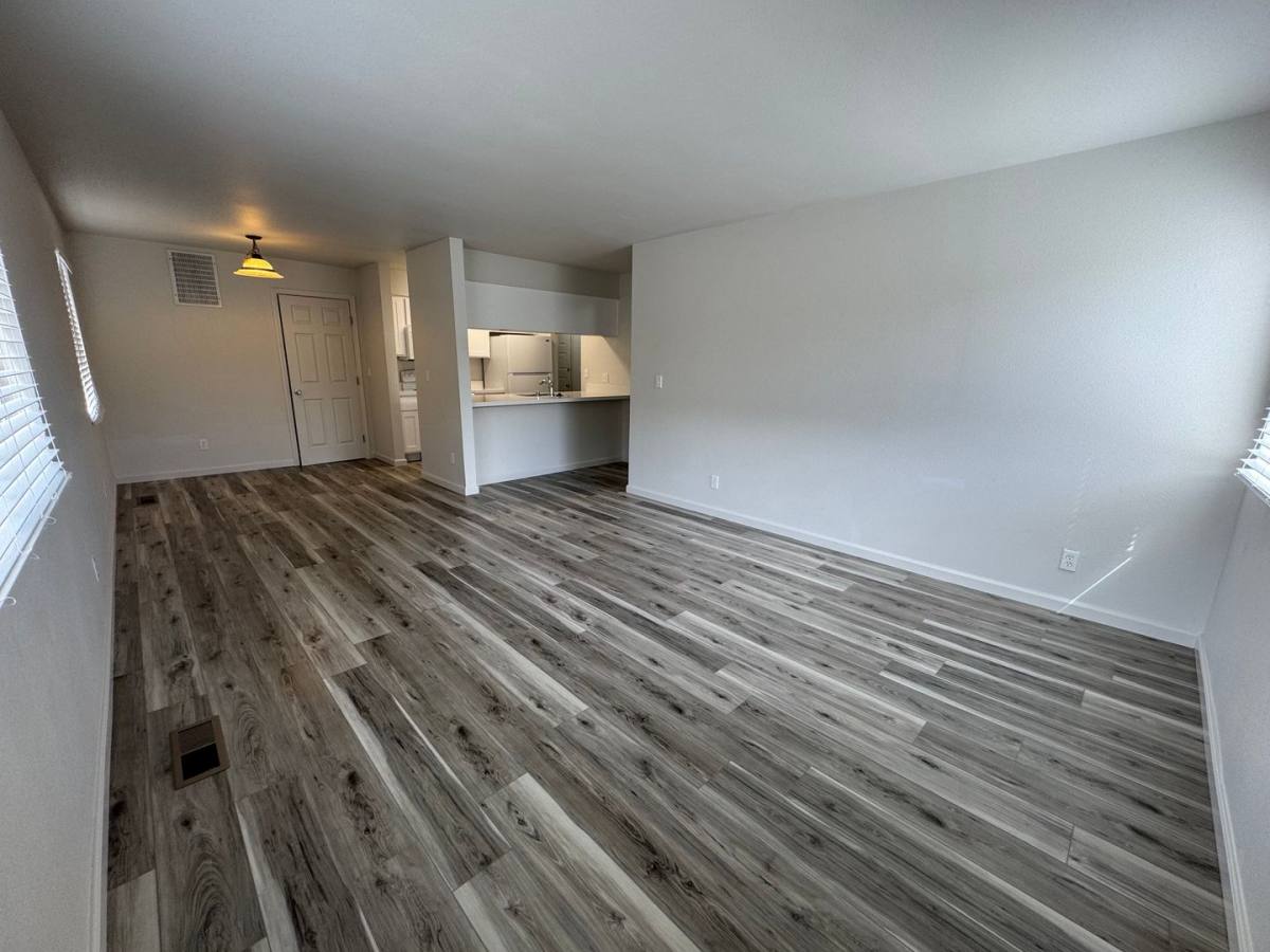 Apartment for rent at 102 Moraine Way, Reno, NV 89503