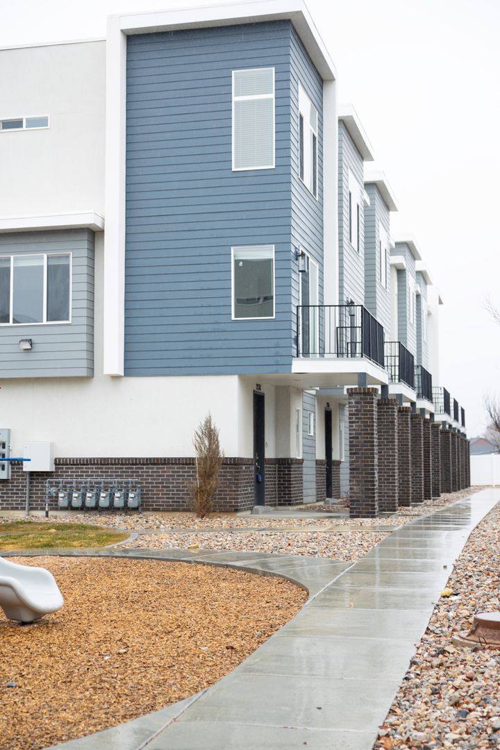 Townhouse for rent at 2353 Leigh Lane, Ogden, UT 84401