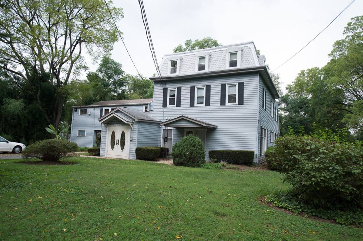 Apartment for rent at 5718 Pimlico Rd, Baltimore, MD 21209