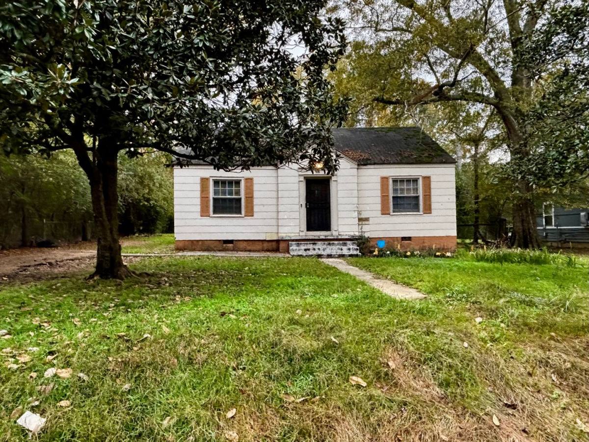 House for rent at 207 Mason Blvd, Jackson, MS 39212