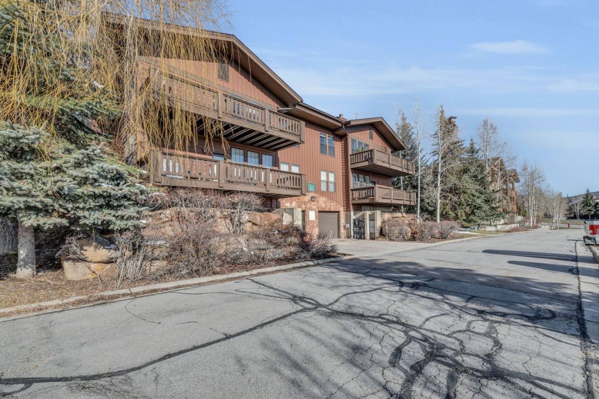 House for rent at 8430 Pointe Rd, Park City, UT 84098