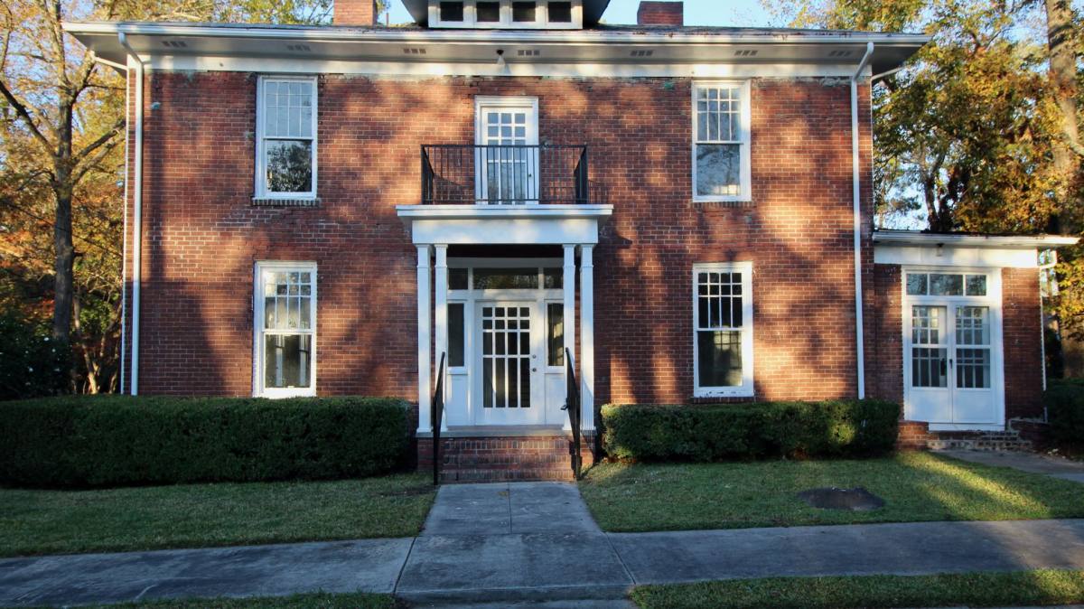 Apartment for rent at 107 Pine St, Chester, SC 29706