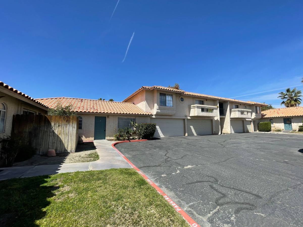 Apartment for rent at 79540 Ave #42, Indio, CA 92203