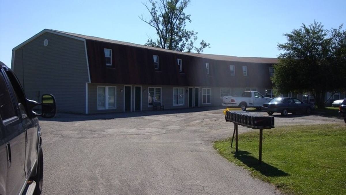 Apartment for rent at 4924 US-35 N, Richmond, IN 47374