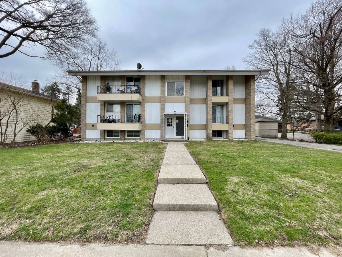 Apartment for rent at 1920 Porter St SW, Wyoming, MI 49519