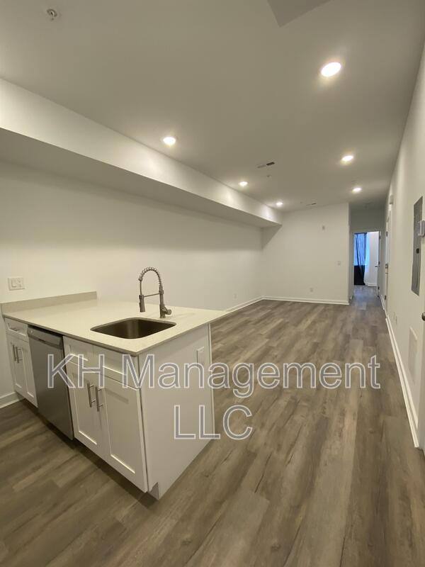 Apartment for rent at 667 N 52nd St, Philadelphia, PA 19131