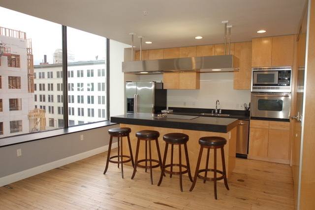 Apartment for rent at 106 N High St, Columbus, OH 43215