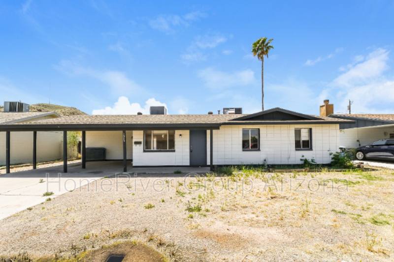 House for rent at 1915 W Wood Dr, Phoenix, AZ 85029