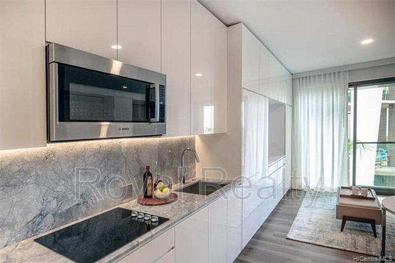 Apartment for rent at 987 Queen St #327, Honolulu, HI 96814