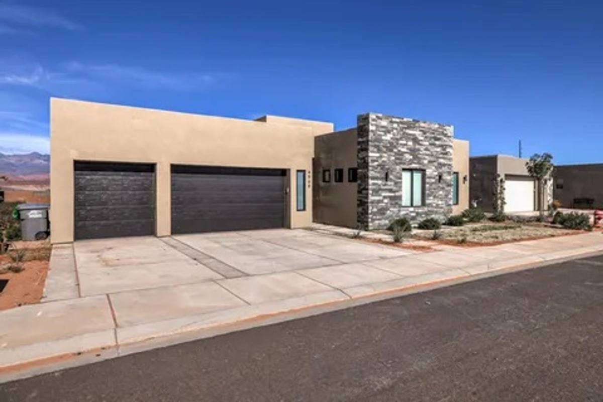 House for rent at 4968 W 3175 S, Hurricane, UT 84737
