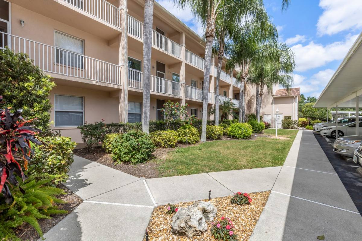 Condo for rent at 8750 Olde Hickory Ave, Sarasota, FL 34238