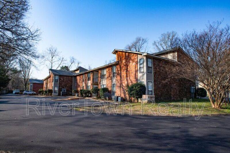 Apartment for rent at 3953 Macon Rd, Memphis, TN 38122