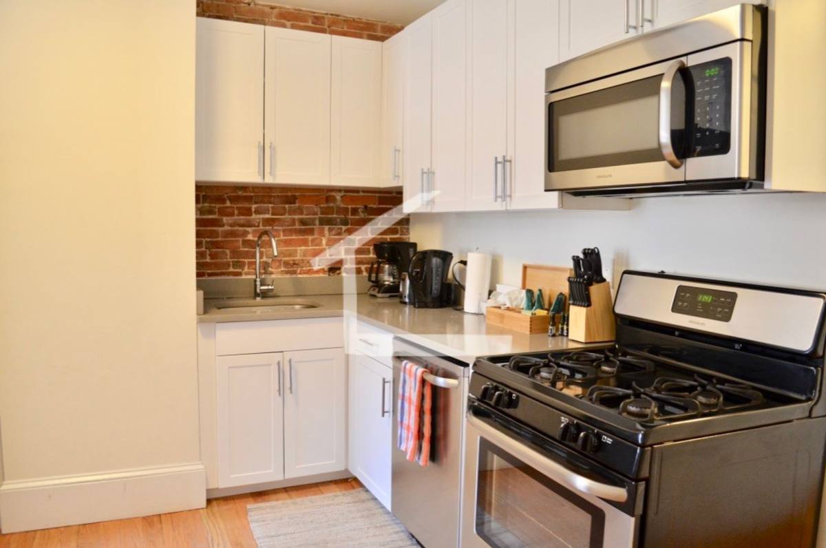 House for rent at 32 E Springfield St #2D, Boston, MA 02118