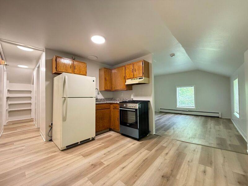 Apartment for rent at 98 Main St #8, Raymond, NH 03077