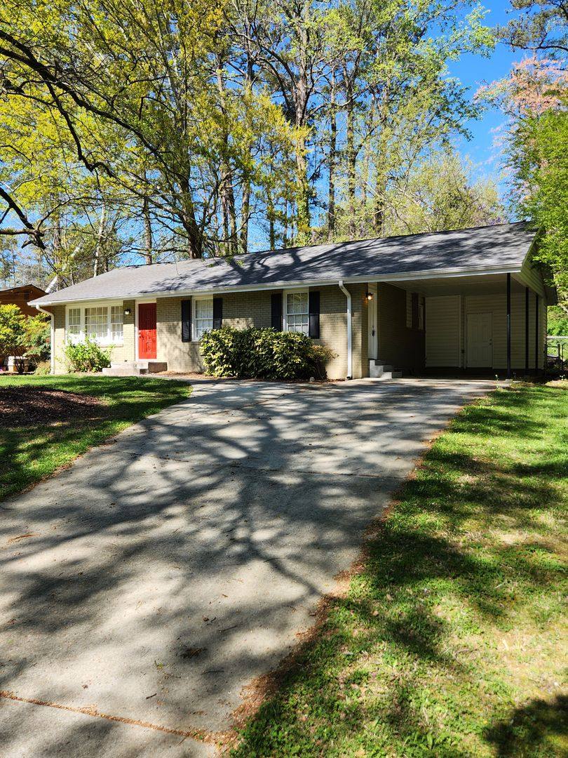 House for rent at 1901 Kenwood Road, SE, Smyrna, GA 30082