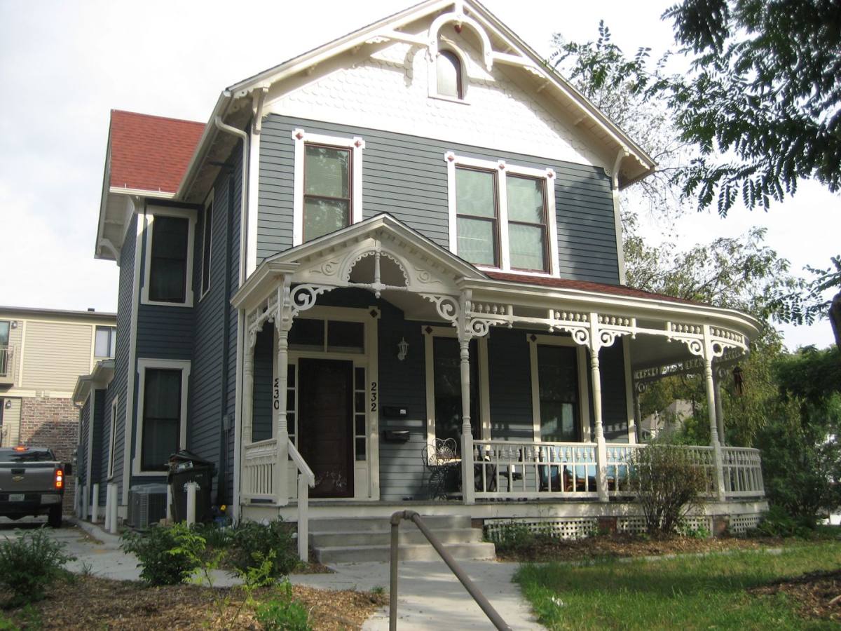 House for rent at 232 S Dodge St, Iowa City, IA 52240