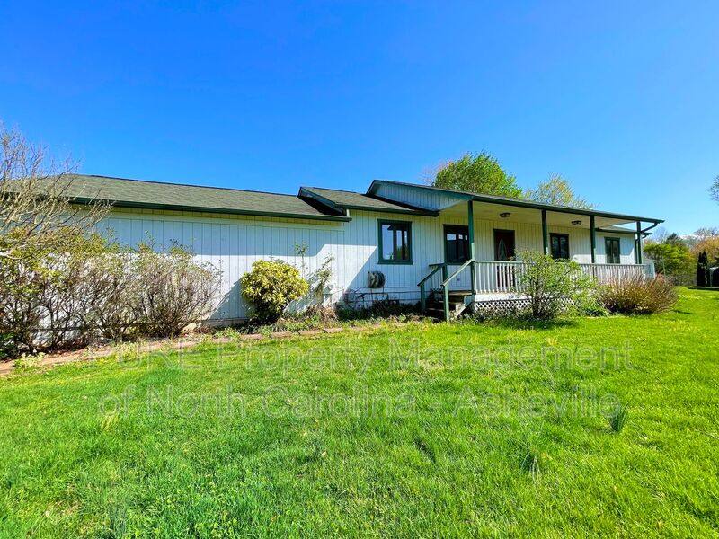 House for rent at 84 Ken-Tel Rd, Candler, NC 28715