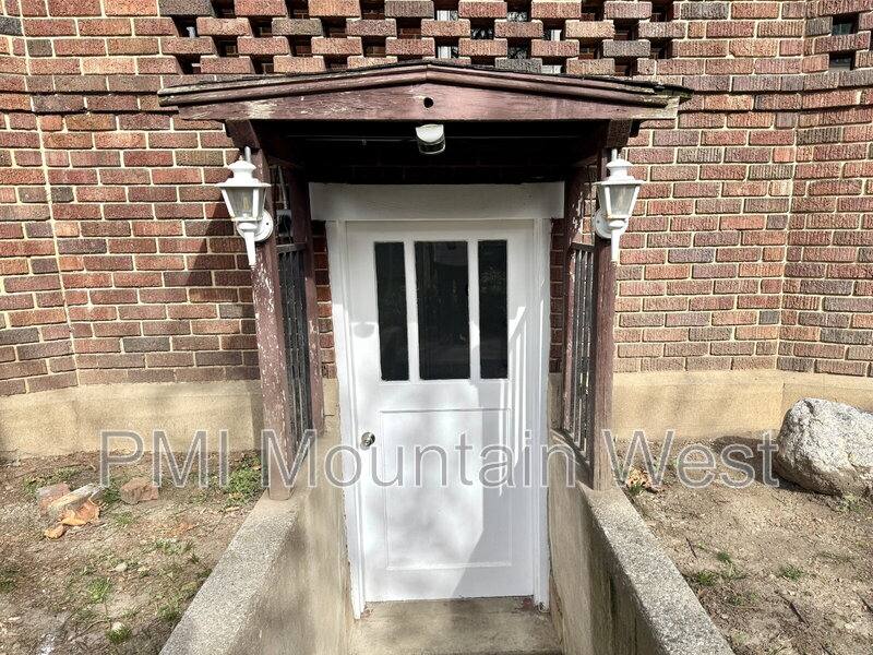 Apartment for rent at 163 S 200 E #3, Farmington, UT 84025