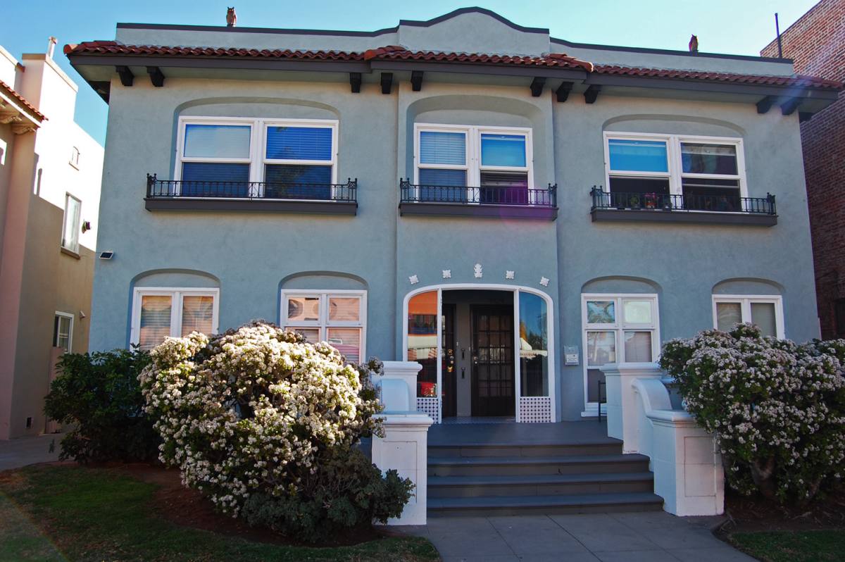 Apartment for rent at 3927-3933 1 2 4th Ave, San Diego, CA 92103