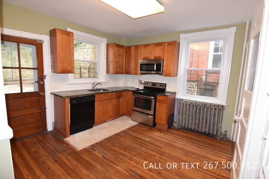 Apartment for rent at 4312 Spruce St, Philadelphia, PA 19104