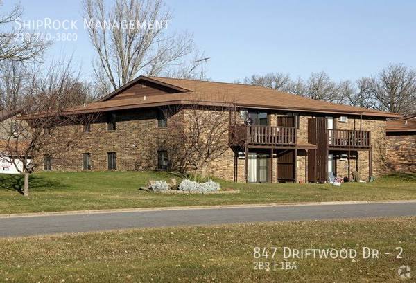 Apartment for rent at 847 Driftwood Dr #2, Saint Cloud, MN 56303