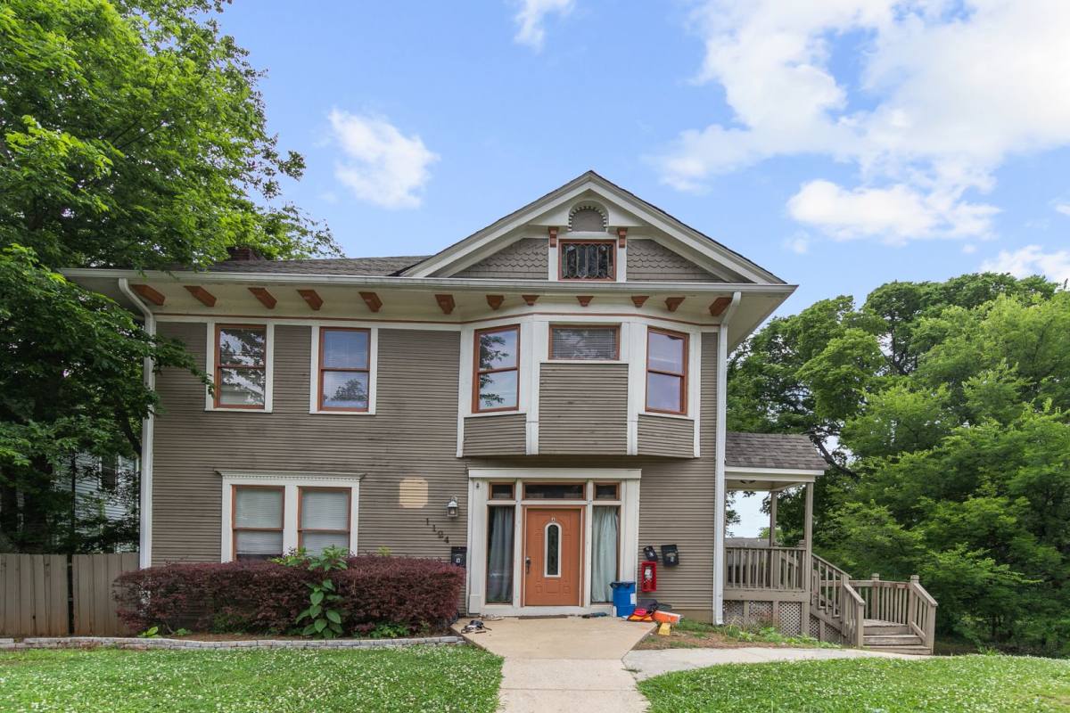 Apartment for rent at 1124 Cullom St S, Birmingham, AL 35205