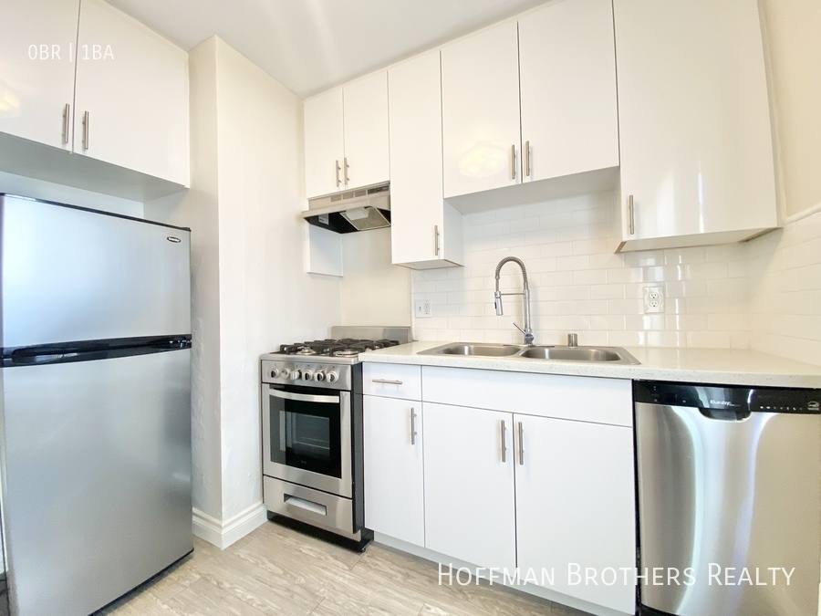 Apartment for rent at 1136 N Ogden Dr #9, Los Angeles, CA 90046