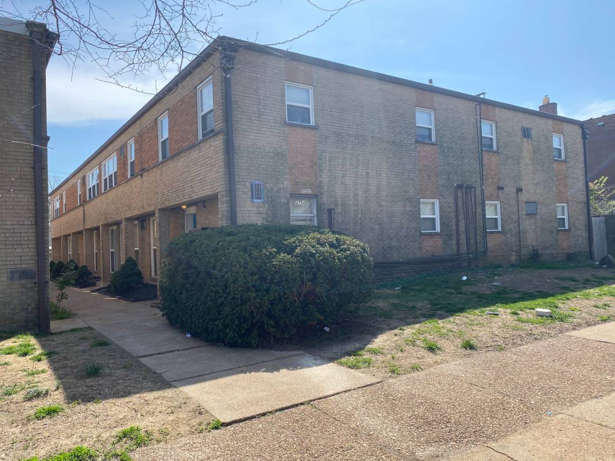 Apartment for rent at 3752-54 Chippewa St, Saint Louis, MO 63116