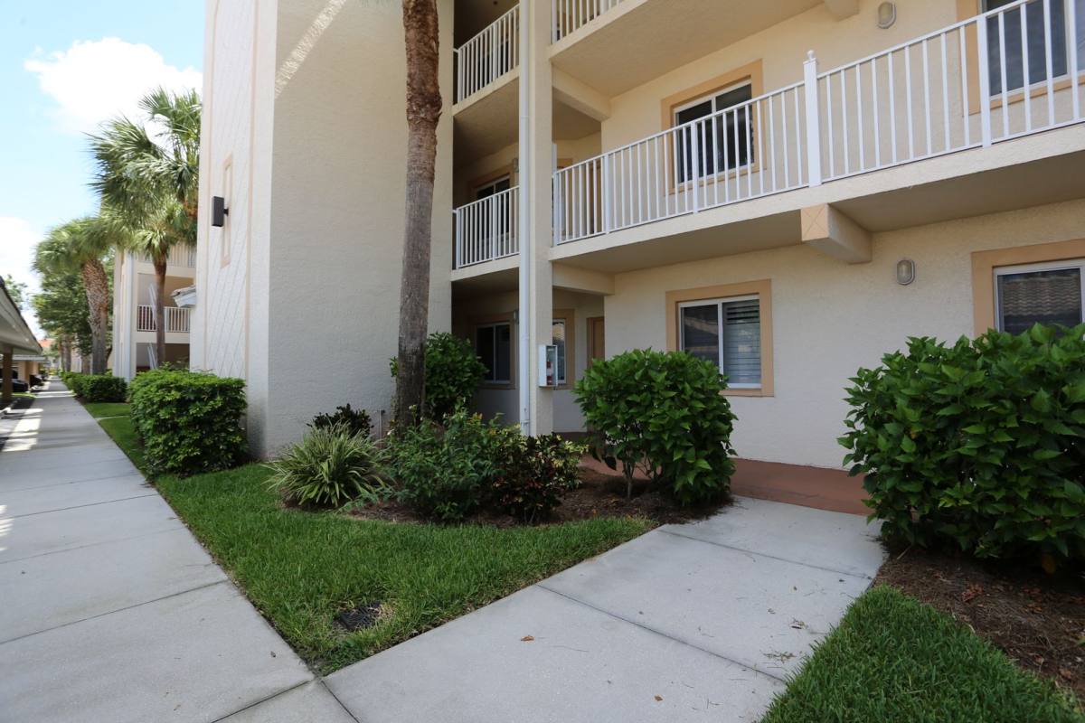 Condo for rent at 7811 Regal Heron Circle, Naples, FL 34104