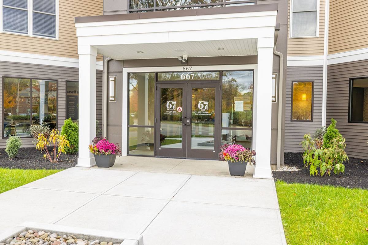 Apartment for rent at 667 College Ave, Elmira, NY 14901