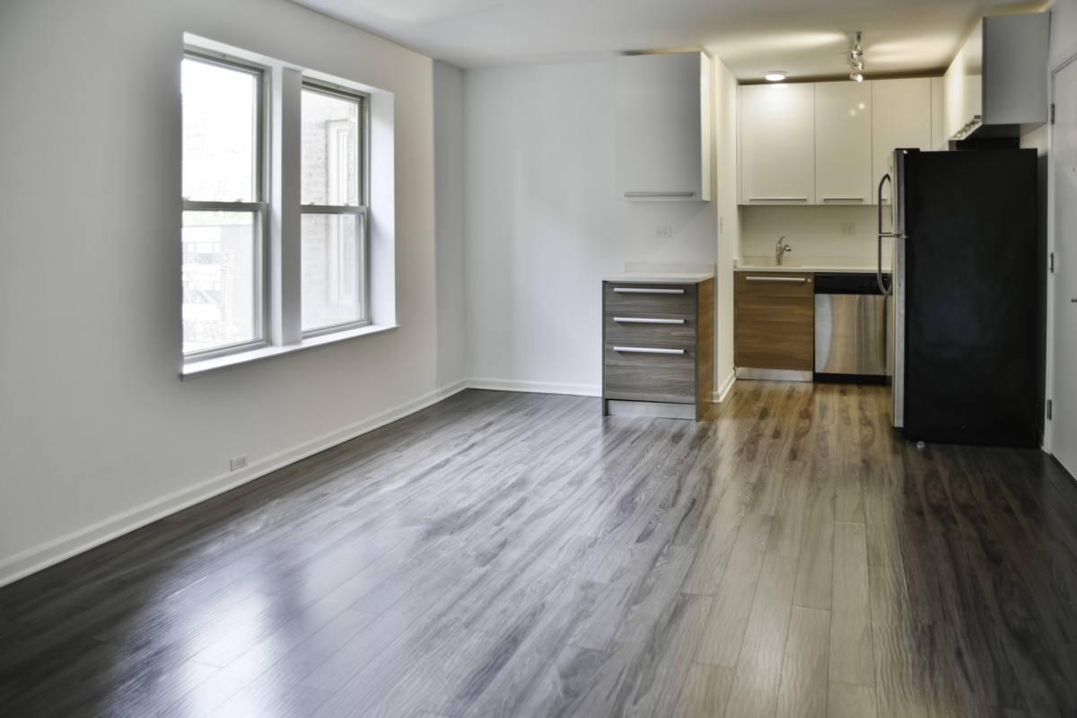 Condo for rent at 925 W Carmen #5E, Chicago, IL 60640