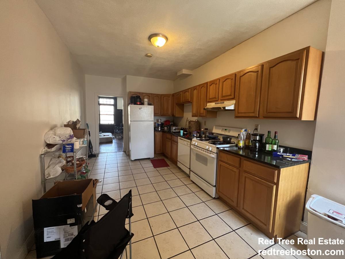 Apartment for rent at 1905 Beacon St #2F, Hinsdale, MA 01235
