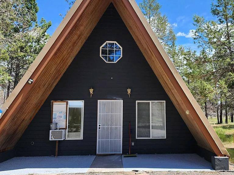 House for rent at 55820 Parazoo Trail, Bly, OR 97622