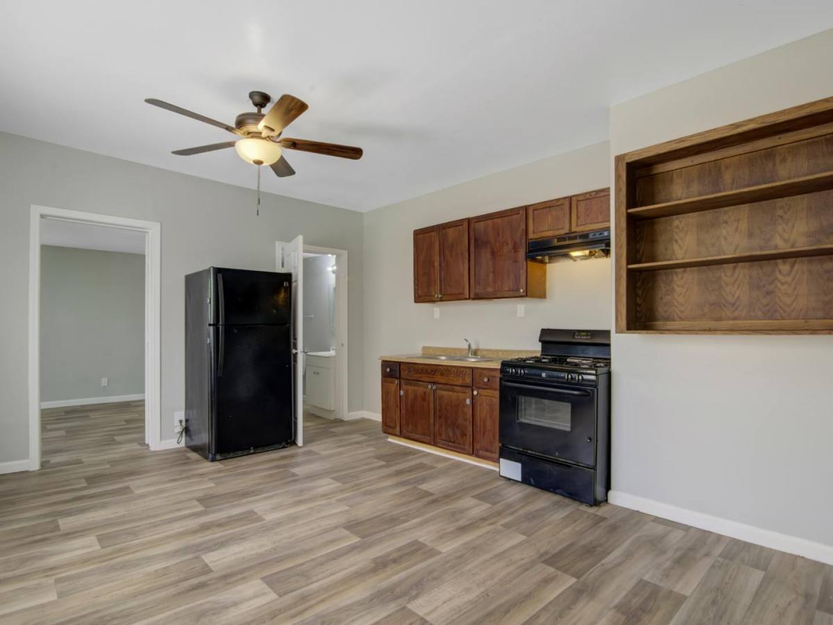 Apartment for rent at 313 N Beauregard St #1 Upstairs, Alvin, TX 77511