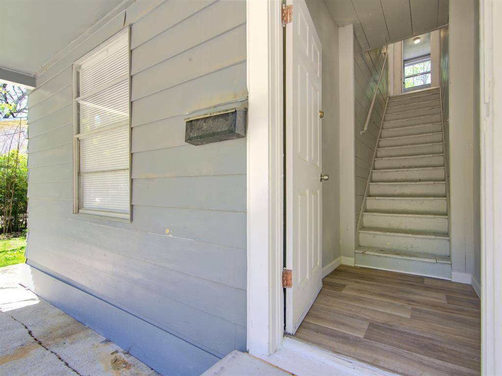 Apartment for rent at 313 N Beauregard St #1 Upstairs, Alvin, TX 77511