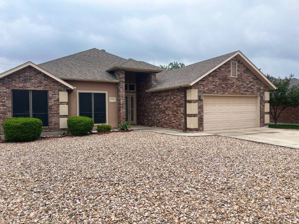House for rent at 2213 Garden Gate Circle, New Braunfels, TX 78130