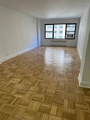 Apartment for rent at 141 E 56th St #7CC, New York, NY 10022