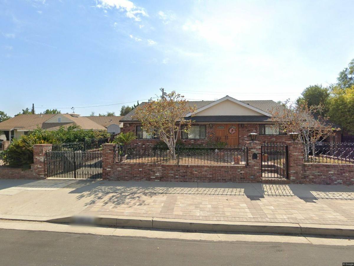 House for rent at 10835 Petit Ave, Granada Hills, CA 91344