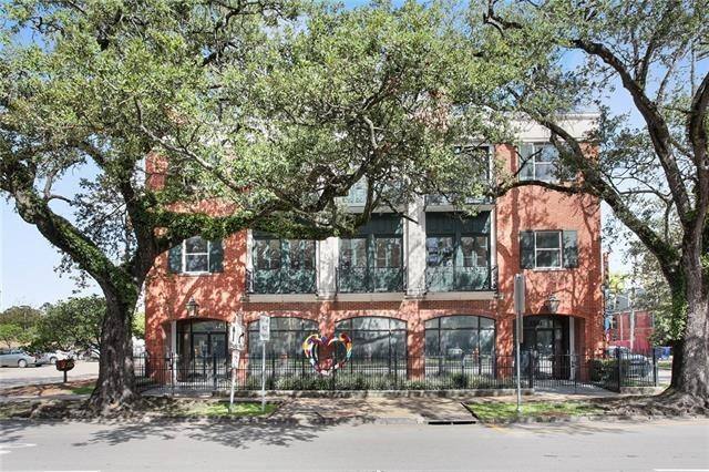 Apartment for rent at 3305 St Charles Ave Units A, B, C, D, New Orleans, LA 70115
