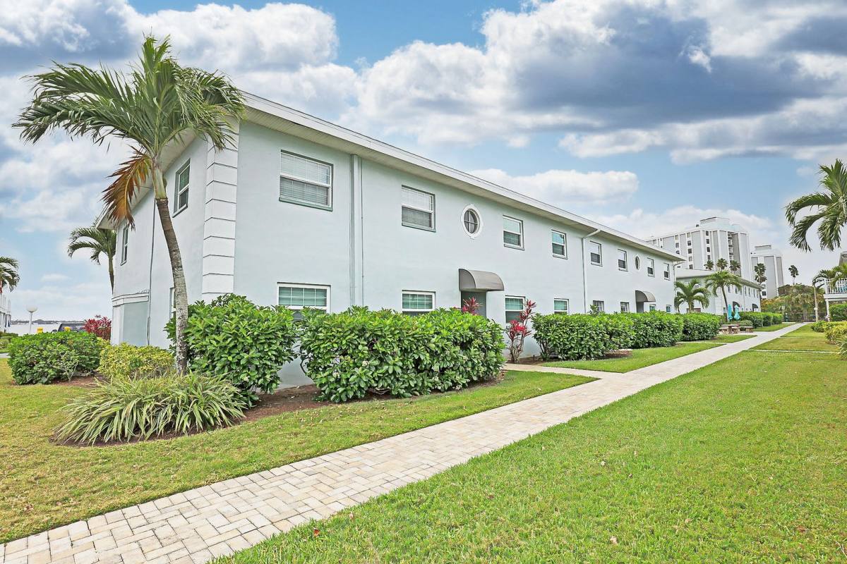 Apartment for rent at 3326 N Key Drive, D5, North Fort Myers, FL 33903