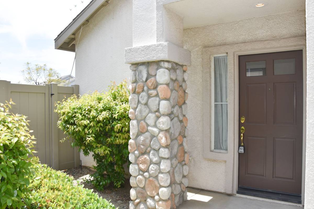 House for rent at 732 N Siavohn, Orange, CA 92867