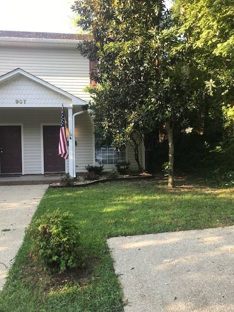 Townhouse for rent at 907 Clarendon, Fayetteville, NC 28305