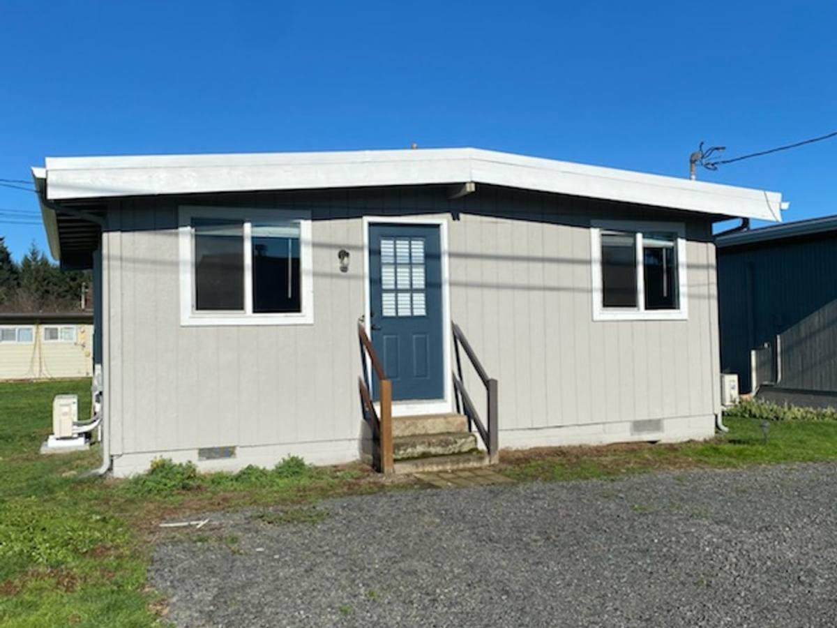 House for rent at 83650 N Pacific Highway 4, Creswell, OR 97426