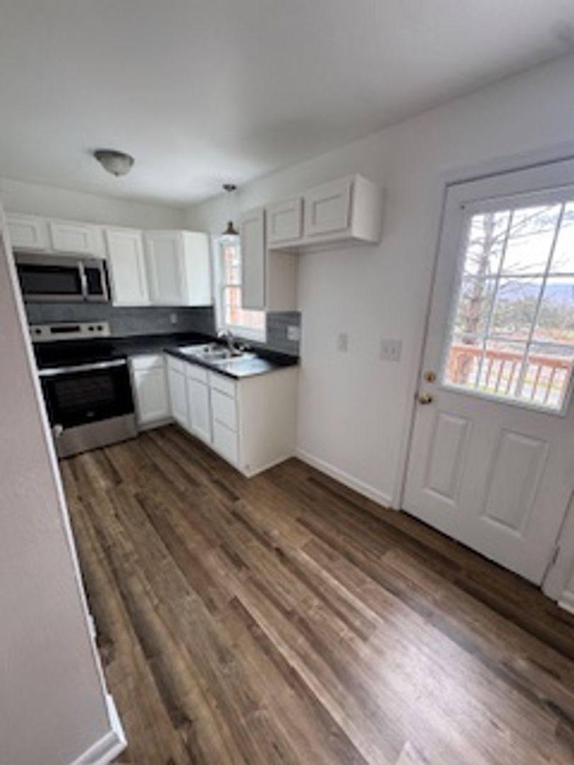 Apartment for rent at 700 Skyline Circle, Pulaski, VA 24301